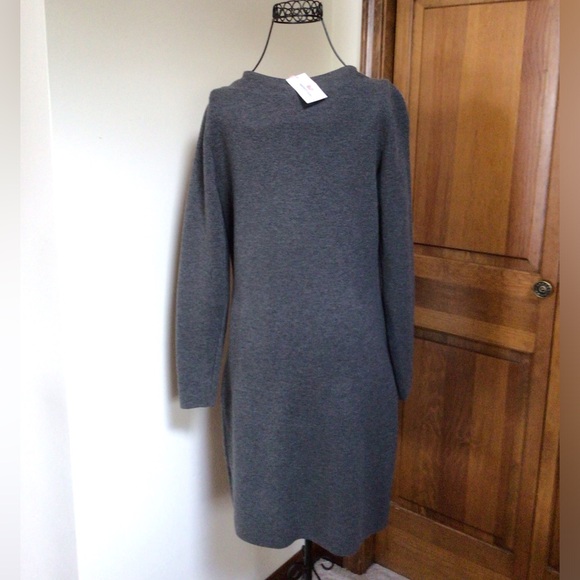 Vineyard Vines Sweater Dress, XS, New with Tags - Picture 4 of 5